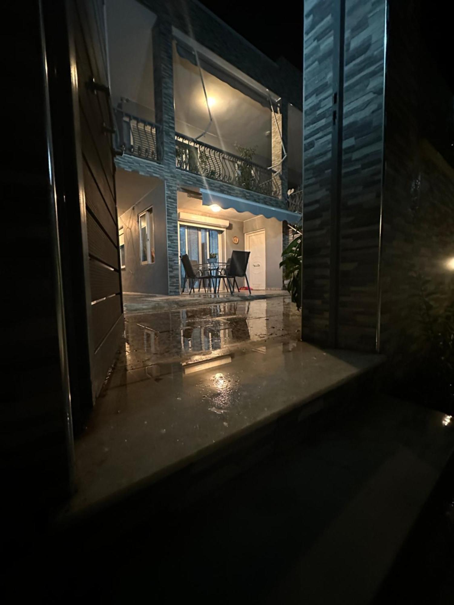 Apartment Plaza House Kanakia